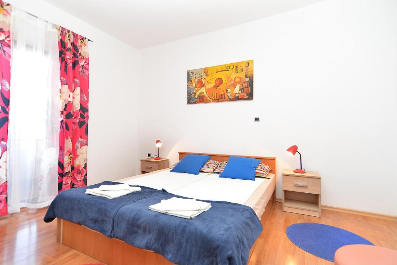 Apartment Puzar 295 Stinjan Bagian luar foto