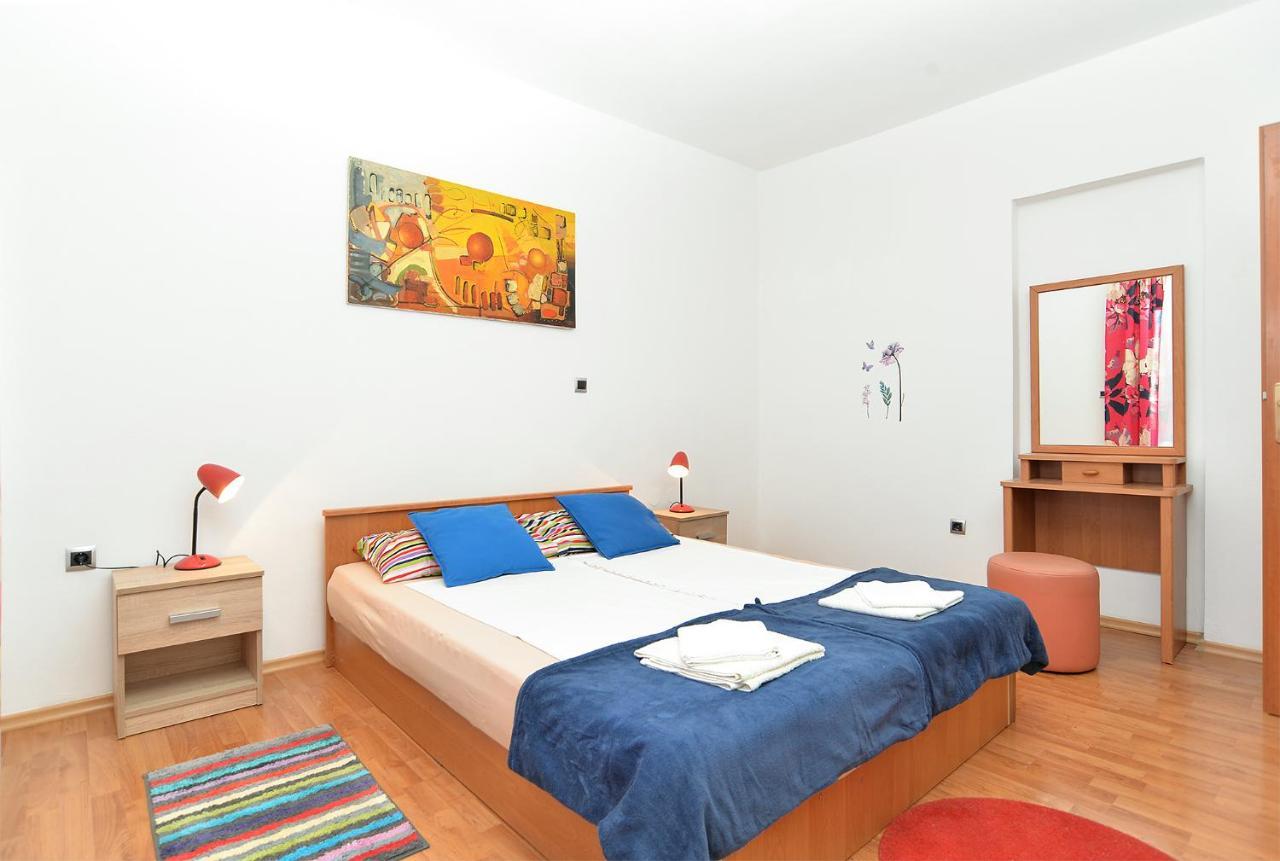 Apartment Puzar 295 Stinjan Bagian luar foto