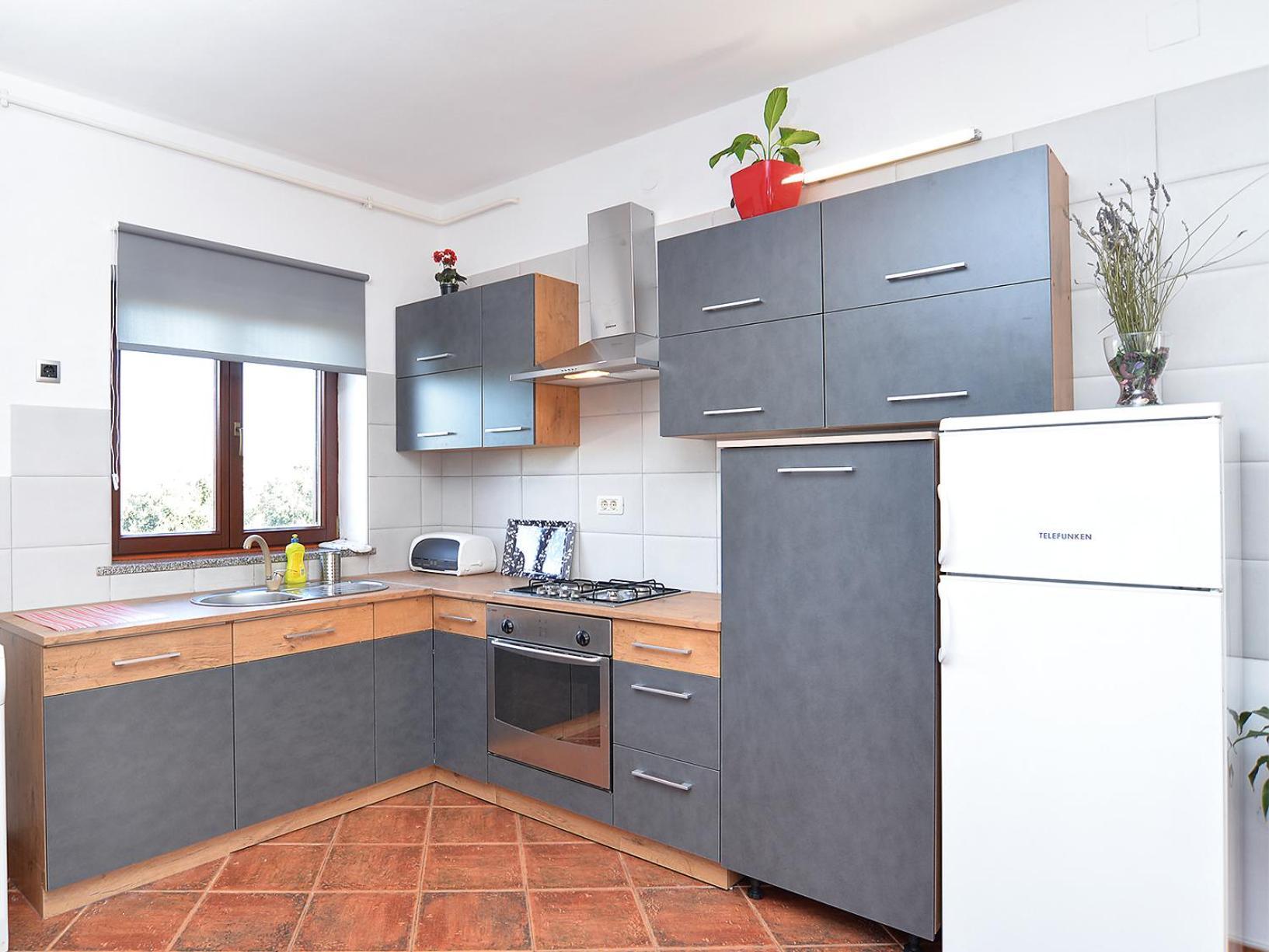 Apartment Puzar 295 Stinjan Bagian luar foto