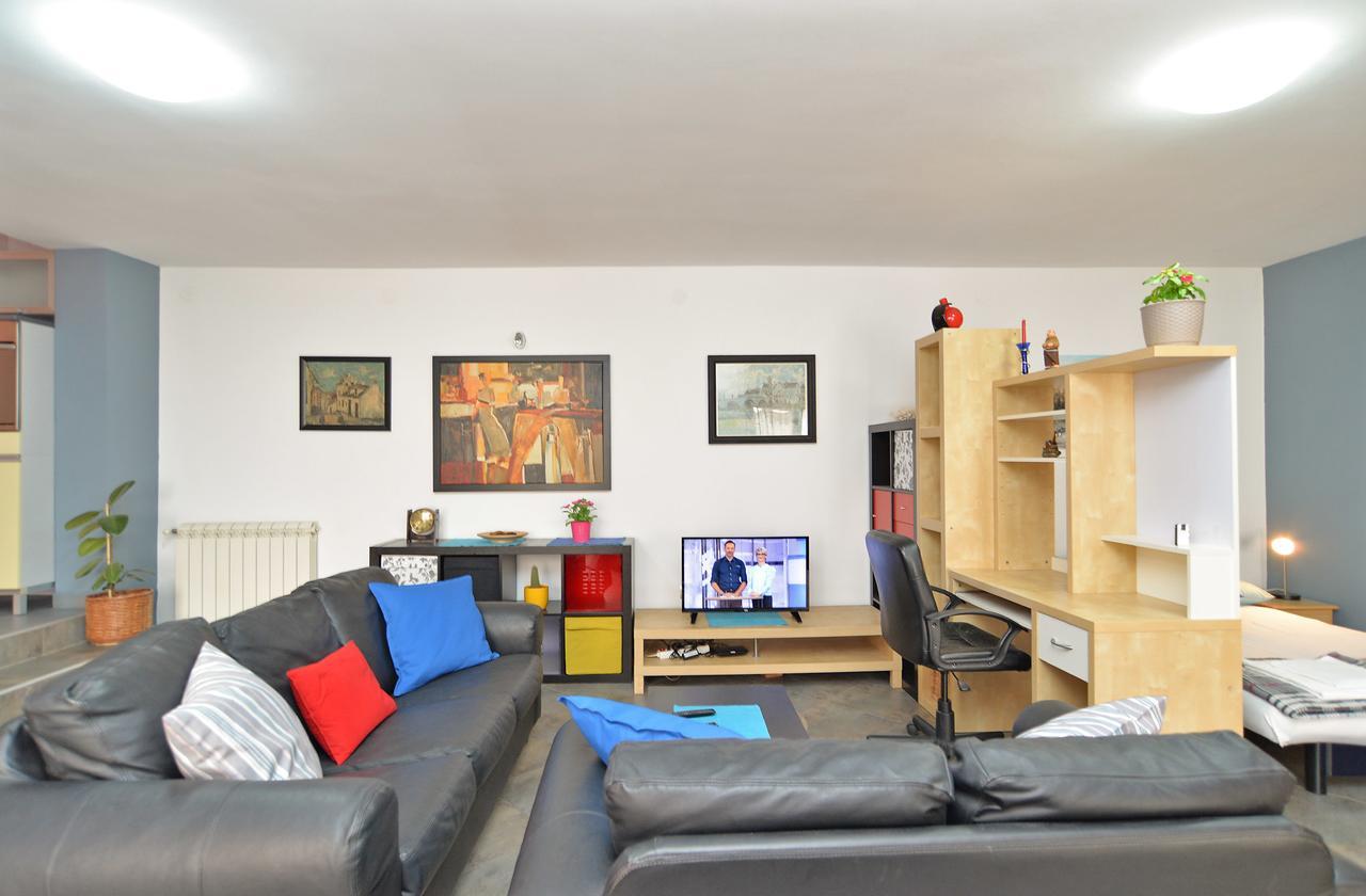 Apartment Puzar 295 Stinjan Bagian luar foto
